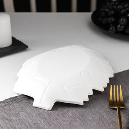 Блюдо для фруктов Доляна «Золотой лист», 25.5×17×3.5 см, цвет золотой с белым