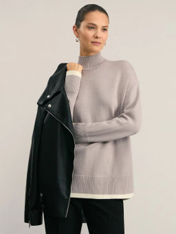 Джемпер с воротником стойкой / Zarina