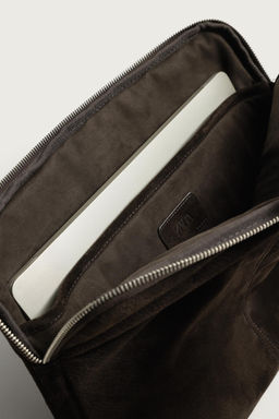FUNDA ORDENADOR PIEL / Marr?n - Zara фото 4