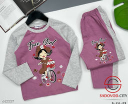 Костюм для девочки с рисунком