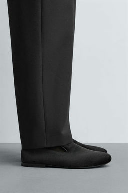 VELVET-EFFECT LOAFERS