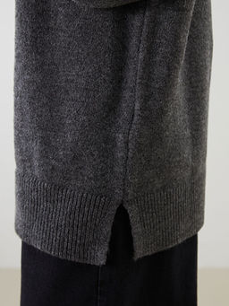 Dik Yaka Oversize Kad?n Triko Tunik