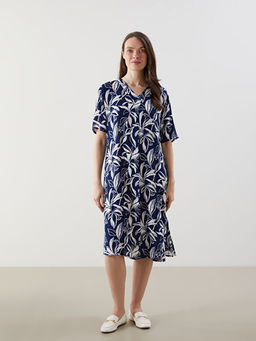 V Yaka ?i?ekli A Kesim Elbise