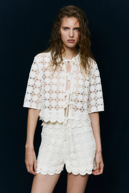 Camisa efecto crochet con cierre de lazada - H&m фото 5
