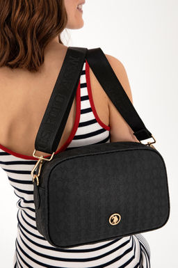 Kad_n Siyah _anta Sepette S_rpriz _ndirim