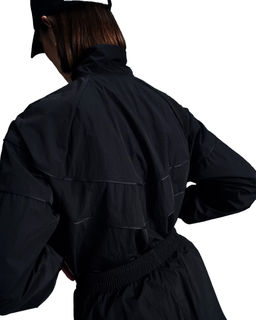 Ветровка женская