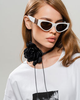 Колье-чокер с крупным цветком CHR001