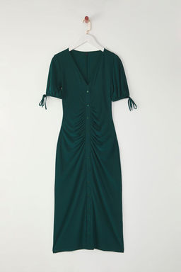 Siyah V Yaka Dugme Detayl? Buzgulu Skater/Belden Ac?lan Esnek Midi Orme Elbise TWOSS25EL00538 - Trendyolmilla фото 9