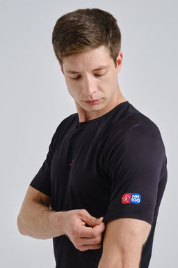 Футболка Черный