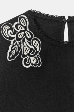 BLUSA BORDADOS MANGA ABULLONADA / Negro - Zara фото 10
