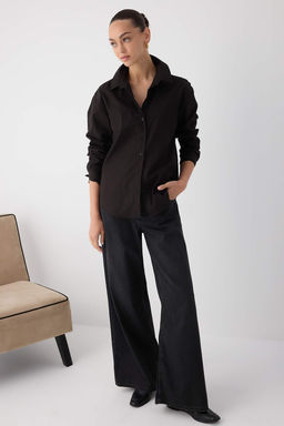 Beyaz Arkas? Dugme Detayl? Oversize Gomlek TWOAW26GO00009 - Trendyolmilla фото 2