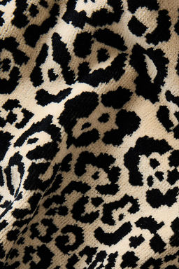 ANIMAL PRINT VELOUR BEACH TOWEL - Zara фото 5