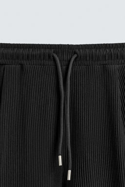 PANTAL?N RELAXED FIT OTOM?N PLIEGUES / Negro - Zara фото 9