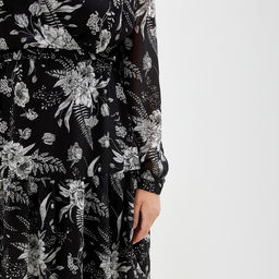 Платье женское короткое MIST plus-size, чёрное, размер 52, принт цветочный