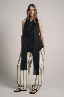 TOP HALTER PA?UELO FLECOS ZW COLLECTION / Negro - Zara фото 6