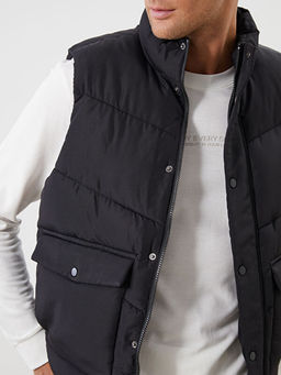 Standart Kal?p Dik Yaka Erkek ?i?me Yelek