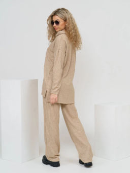 Костюм женский, цвет бежевый