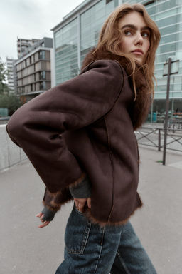 REVERSIBLE DOUBLE-FACED FAUX FUR JACKET - Zara фото 3