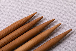 Спицы GAMMA 5-ти компл. чулочные BC5-15D бамбук d 3.0 мм 15 см 5 шт карамельные  фото 6