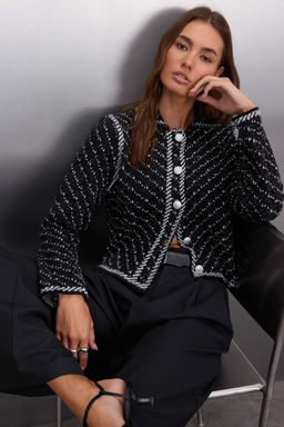 Limited Edition Siyah Ceket Yaka Simli Triko H?rka TWOAW26HI00258