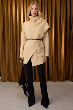 Ozel Koleksiyon Bej Sal Detayl? Oversize K?sa Kaban TWOAW26KB00046