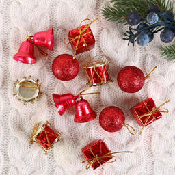 Цена за 2 шт. Ёлочные игрушки Лавра, шары новогодние, набор 11 шт. (3 подарка, 2 колокол, 3 шара, 3 барабана,) МИКС