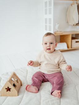 Джемпер из велюра Крем-брюле 0+ - Bungly фото 3