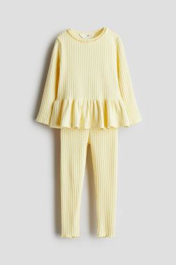 Conjunto de 2 piezas en punto de canale