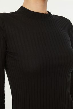 Siyah Dik Yaka Fitilli Esnek Fitted/Vucuda Oturan Orme Bluz TWOAW20BZ0200