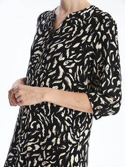 Ka??k Yaka Desenli Elbise