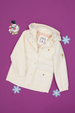 K_z _ocuk Krem Kaban Sepette S_rpriz _ndirim