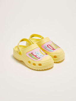 Patch Detayl? K?z ?ocuk Sandalet