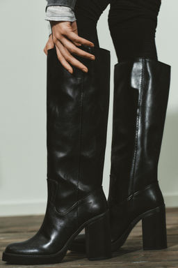 HIGH-HEEL BOOTS