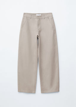 Pantalones de sarga de perneras anchas