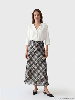 Beli Lastikli Ekose Y?rtma?l? Etek