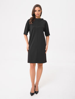 Платье с цельнокроеным рукавом