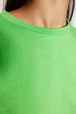 Yesil %100 Pamuk Bisiklet Yaka Oversize/Genis Kal?p Orme T-Shirt TWOSS20TS0134