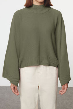 Yesil Genis Kal?p Ispanyol Kol Triko Kazak TWOAW23KZ01838