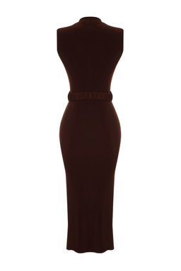 Koyu Kahverengi Vucuda Oturan Drape Detayl? Kemerli Midi Esnek Orme Kalem Elbise TWOSS22EL0756