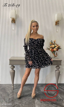 Платье со шифоновым материалом на подкладе