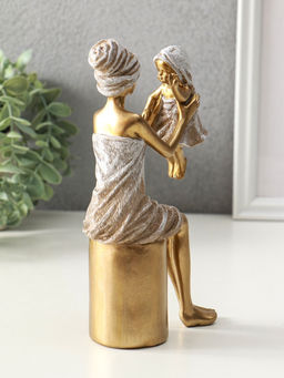 Сувенир полистоун "Мама с малышом - после водных процедур" 5,5х11х19 см