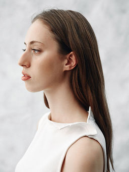 Kolay Giyilebilir Yandan ve Omuzdan ??t??tl? Bluz