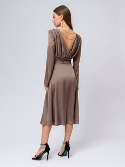 Платье цвета мокко длины миди с длинными рукавами и цепочками на спине - 1001dress фото 3