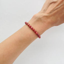 Браслет из Родонита