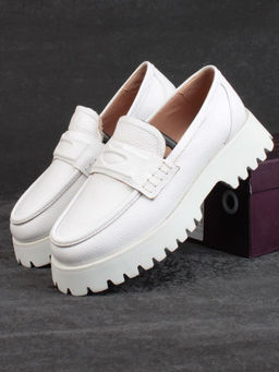 03-YP9860B WHITE Лоферы женские (натуральная кожа)