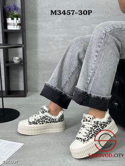 Кроссовки зимние из натуральной замши на платформе - Bruno фото 2