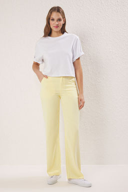 Bej More Sustainable %100 Tencel Dusuk Bel Wide Leg Jeans TWOSS23JE00219 - Trendyolmilla фото 17