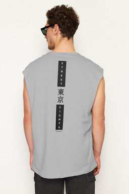 TRENDYOL MAN Gri Oversize Fit Uzak Dogu Bask?l? Atlet-T-Shirt TMNSS23AL00007