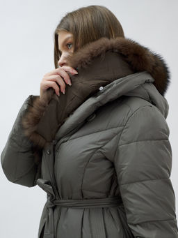 Пальто женское зимние с мехом песец люкс класса серого цвета 625Sr