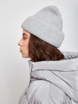 10206400161 Шапка жен. Chamonix серый